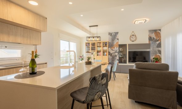 Resale - Apartment - Orihuela Costa - Villamartín