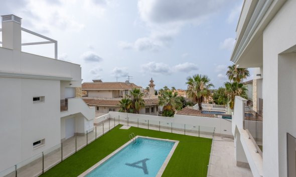 Resale - Apartment - Orihuela Costa - Villamartín