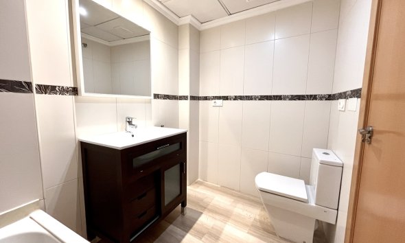 Reventa - Apartamento - Santa Pola