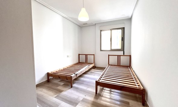 Reventa - Apartamento - Santa Pola