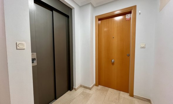 Reventa - Apartamento - Santa Pola