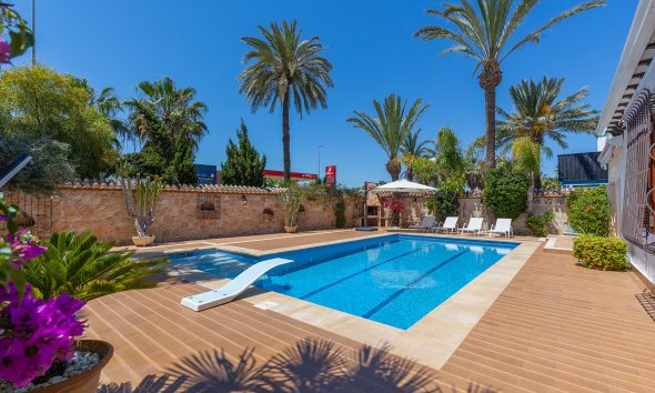 Resale - Villa - Orihuela Costa - Punta Prima
