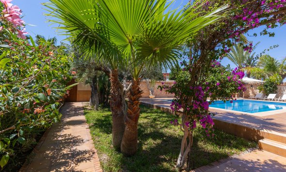 Resale - Villa - Orihuela Costa - Punta Prima