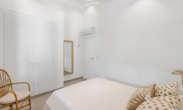 Resale - Villa - Orihuela Costa - Punta Prima