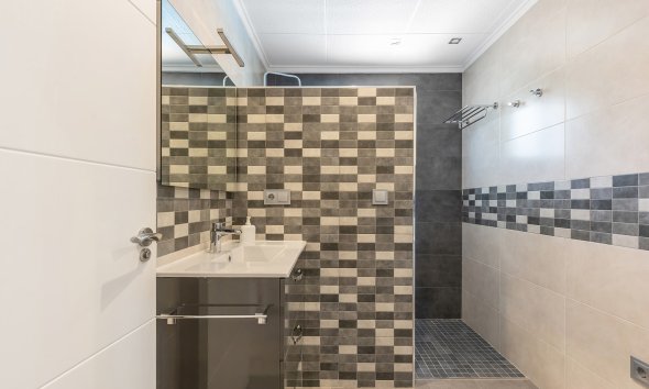 Resale - Villa - Orihuela Costa - Punta Prima