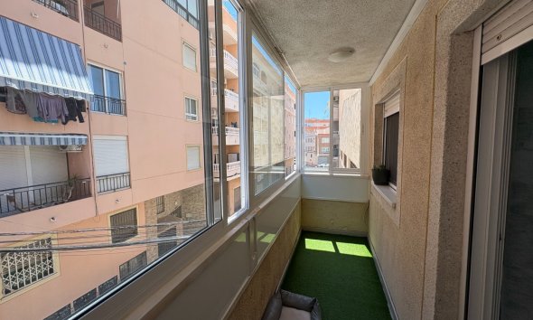 Resale - Apartment - Torrevieja - Centro
