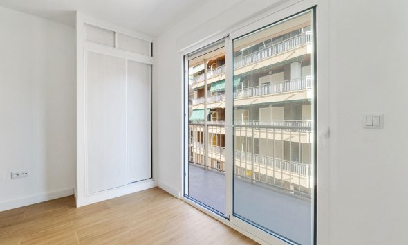 Reventa - Apartamento - Torrevieja - Playa del cura