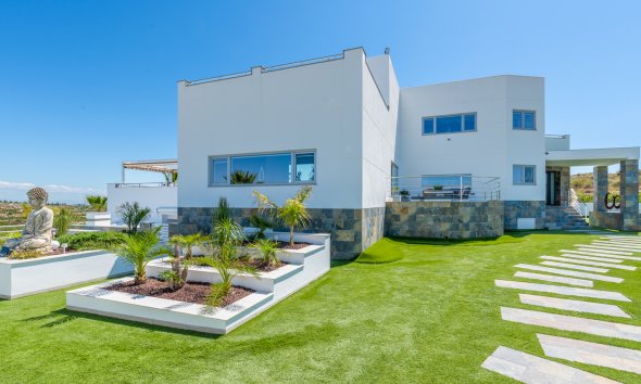Resale - Villa - Torremendo