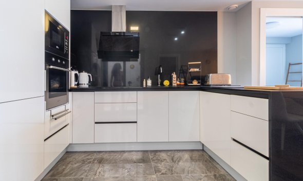 Resale - Apartment - Orihuela Costa - La Florida