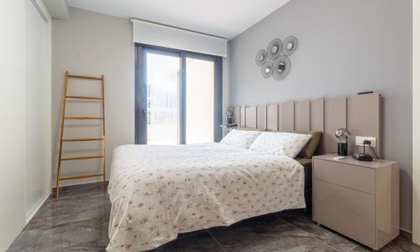 Resale - Apartment - Orihuela Costa - La Florida