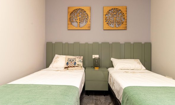 Resale - Apartment - Orihuela Costa - La Florida