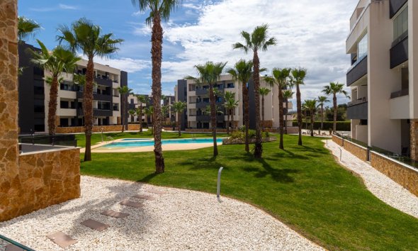 Resale - Apartment - Orihuela Costa - La Florida