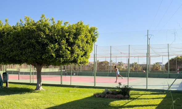 Resale - Bungalow - Torrevieja - Parque de las Naciones