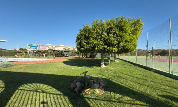 Resale - Bungalow - Torrevieja - Parque de las Naciones