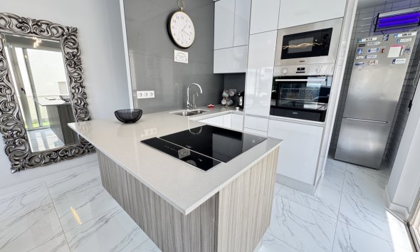 Resale - Villa - Orihuela Costa - Villamartin