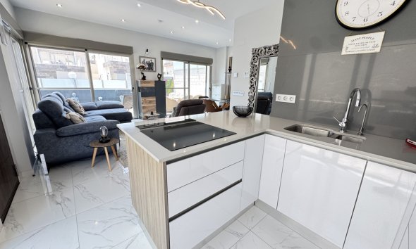 Resale - Villa - Orihuela Costa - Villamartin