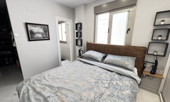 Resale - Villa - Orihuela Costa - Villamartin