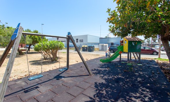 Rynek Wtórny - Bungalow / Domek parterowy - Orihuela Costa