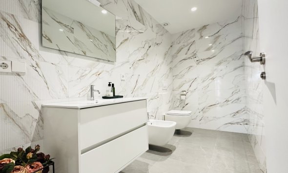 Resale - Villa - Orihuela Costa - Las Colinas Golf Resort