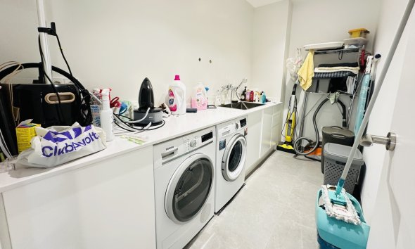 Resale - Villa - Orihuela Costa - Las Colinas Golf Resort