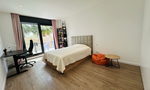 Resale - Villa - Orihuela Costa - Las Colinas Golf Resort