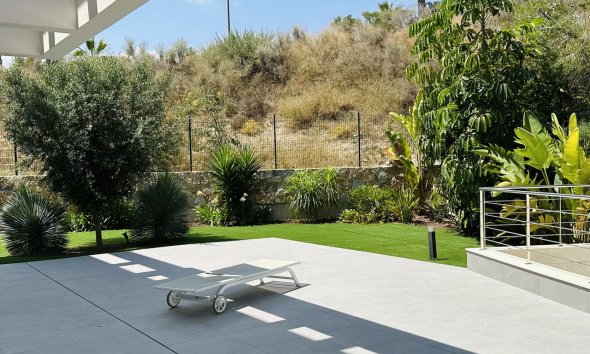 Resale - Villa - Orihuela Costa - Las Colinas Golf Resort