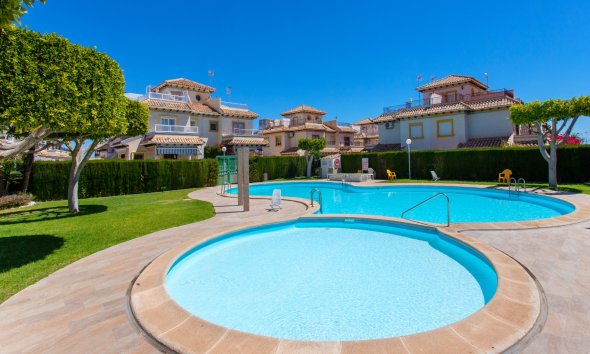 Rynek Wtórny - Bungalow / Domek parterowy - Orihuela Costa