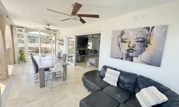 Resale - Villa - San Miguel de Salinas