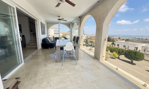 Resale - Villa - San Miguel de Salinas