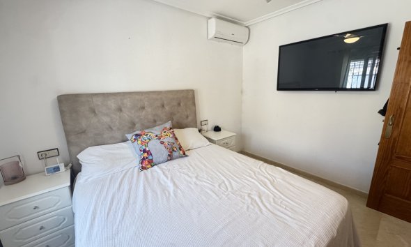 Resale - Villa - San Miguel de Salinas