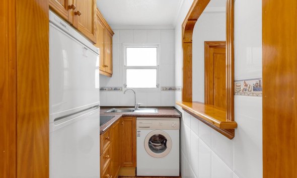 Resale - Apartment - Torrevieja - Estacion de autobuses