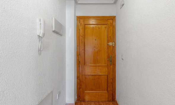 Resale - Apartment - Torrevieja - Estacion de autobuses