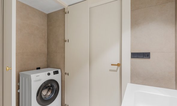 Resale - Apartment - Alicante