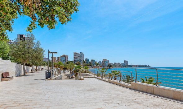 Resale - Apartment - Alicante