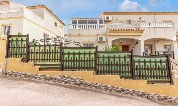 Resale - Bungalow - Orihuela Costa - La Florida
