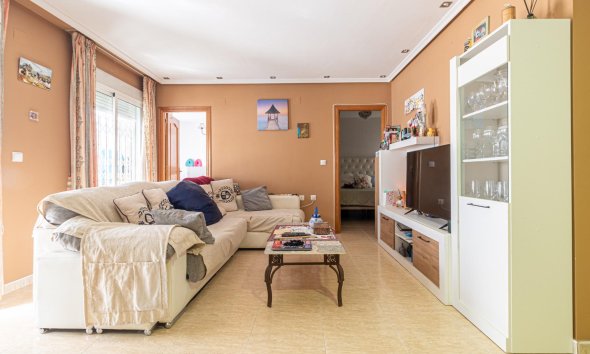 Resale - Apartment - Torrevieja - Playa de los locos