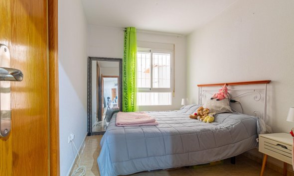 Resale - Apartment - Torrevieja - Playa de los locos