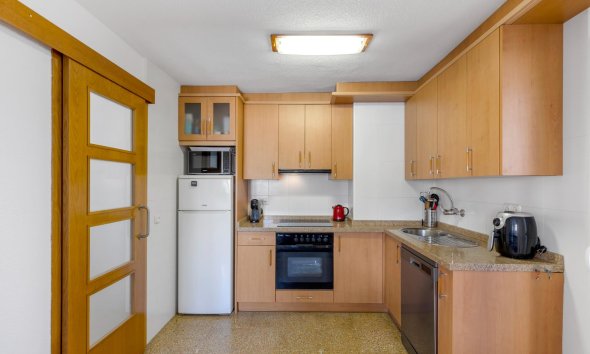 Resale - Apartment - Torrevieja - Playa del cura
