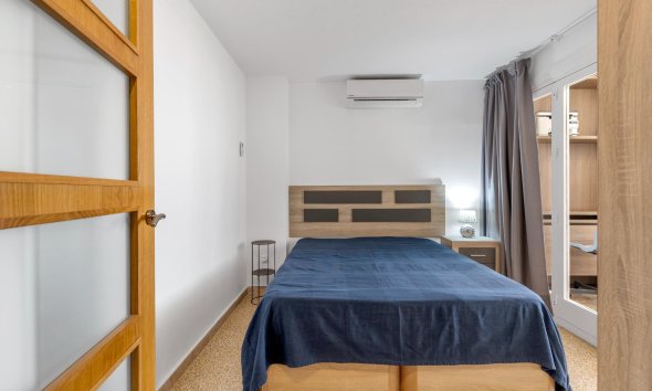 Resale - Apartment - Torrevieja - Playa del cura