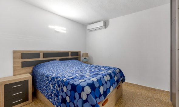 Resale - Apartment - Torrevieja - Playa del cura