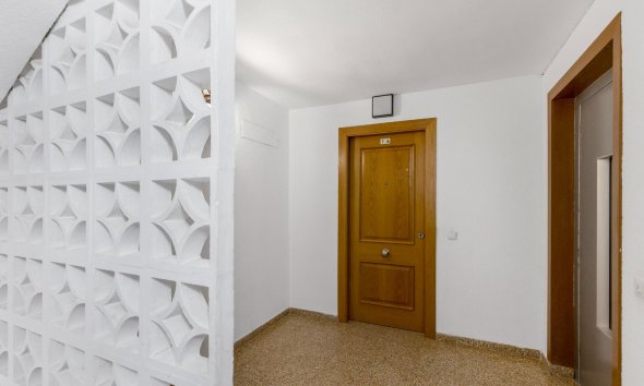 Resale - Apartment - Torrevieja - Playa del cura