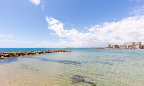 Resale - Apartment - Torrevieja - Playa del cura
