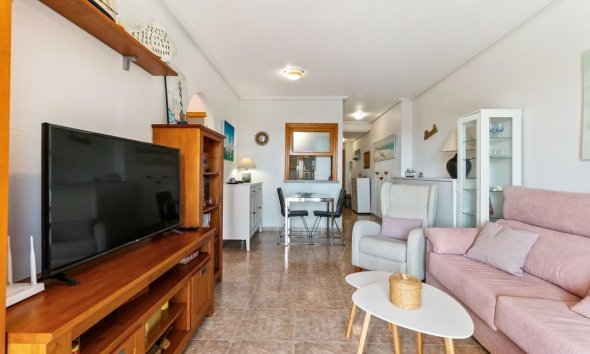 Resale - Apartment - Orihuela Costa - Campoamor
