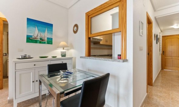 Resale - Apartment - Orihuela Costa - Campoamor