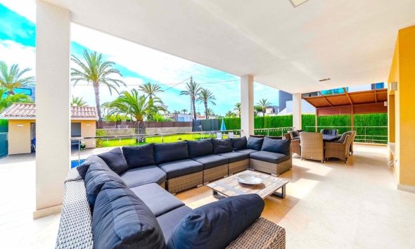 Resale - Villa - Orihuela Costa - Costa blanca