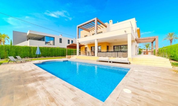 Resale - Villa - Orihuela Costa - Costa blanca
