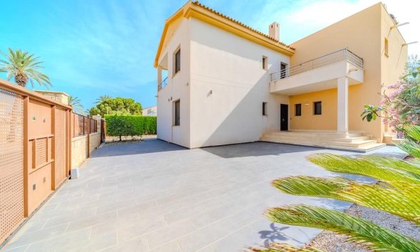 Resale - Villa - Orihuela Costa - Costa blanca