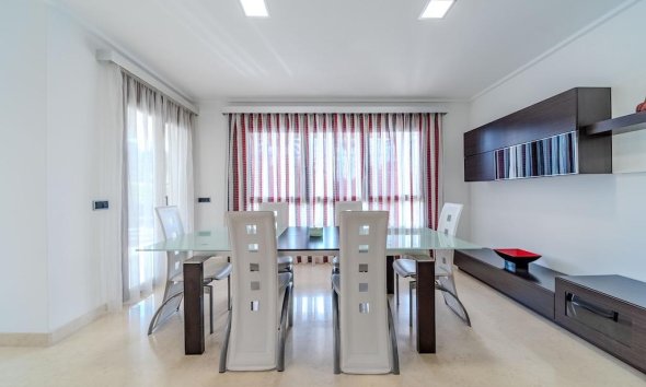 Resale - Villa - Orihuela Costa - Costa blanca