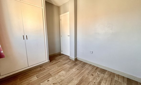 Rynek Wtórny - Willa - San Miguel de Salinas