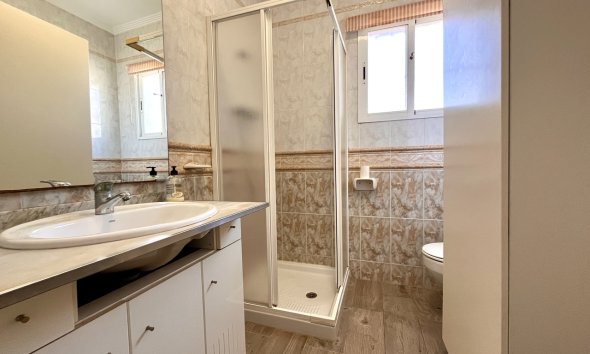 Rynek Wtórny - Willa - San Miguel de Salinas